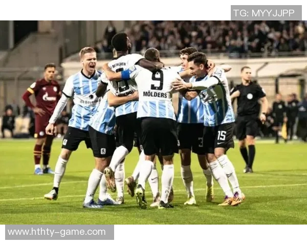 慕尼黑1860主席回应被拜仁球迷侮辱母亲事件表示不会上诉但感到愤怒