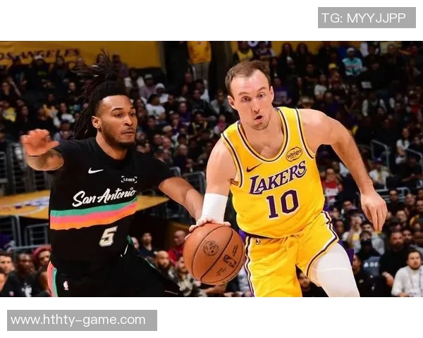 文班称相信卡斯尔处理球能力6次失误并不影响球队信心