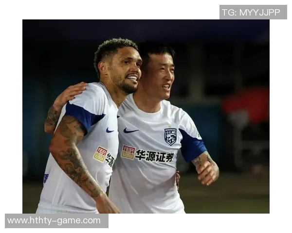 前云南玉昆外援恩里克正式加盟巴甲维多利亚球队合同签至2026年底 前云南玉昆外援恩里克正式加盟巴甲维多利亚球队合同签至2026年底